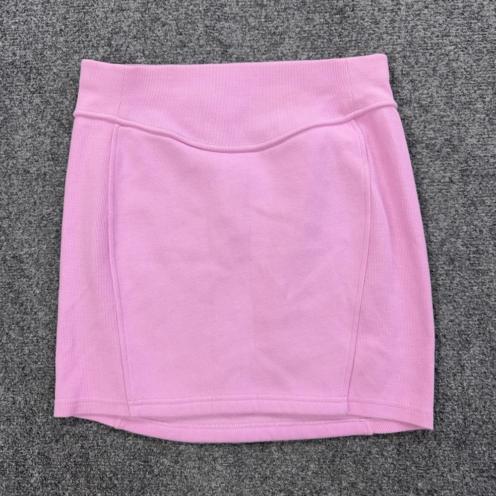 Lululemon Skirt Womens Small Pink Fleece Mini Pull On Stretch Casual Logo